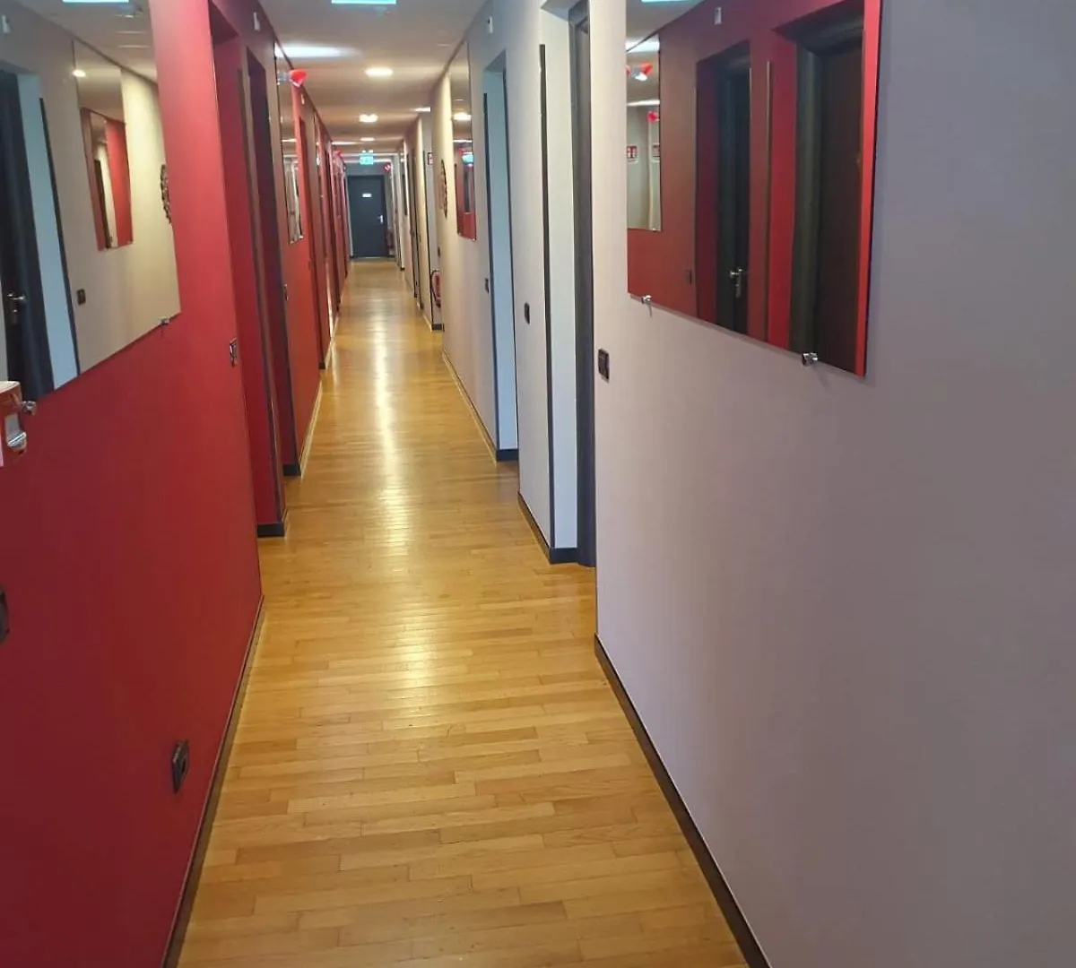 Eq Hotel Travagliato 3*,